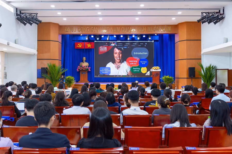Quang cảnh hội thảo khoa học quốc tế OpenTESOL lần thứ 11. Quang cảnh hội thảo khoa học quốc tế OpenTESOL lần thứ 11.