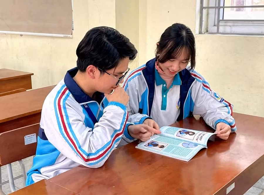 Đổi mới trong giáo dục hướng nghiệp tại trường THPT Chuyên Thái Nguyên.