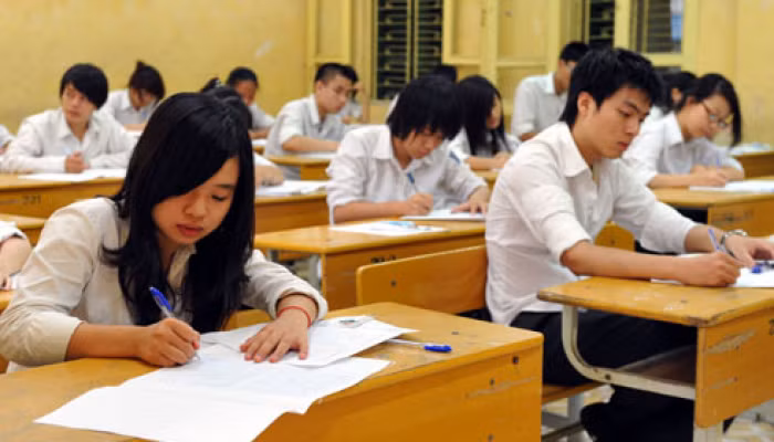 Hỗ trợ chi phí học tập cho HS trường chuyên: Cần sự công bằng và hợp lý