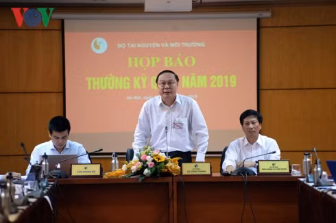 bộ tn-mt nói về "mối quan hệ" giữa phó tổng cục trưởng với nữ viện trưởng hình 1 bo tn-mt noi ve "moi quan he" giua pho tong cuc truong voi nu vien truong hinh 1