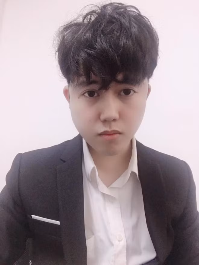 Makeup cho vui, thanh niên vô tình khiến bạn gái áp lực phải khoá Facebook vì cứ bị nói không xinh bằng bạn trai - Ảnh 1. Makeup cho vui, thanh niên vô tình khiến bạn gái áp lực phải khoá Facebook vì cứ bị nói không xinh bằng bạn trai - Ảnh 1.