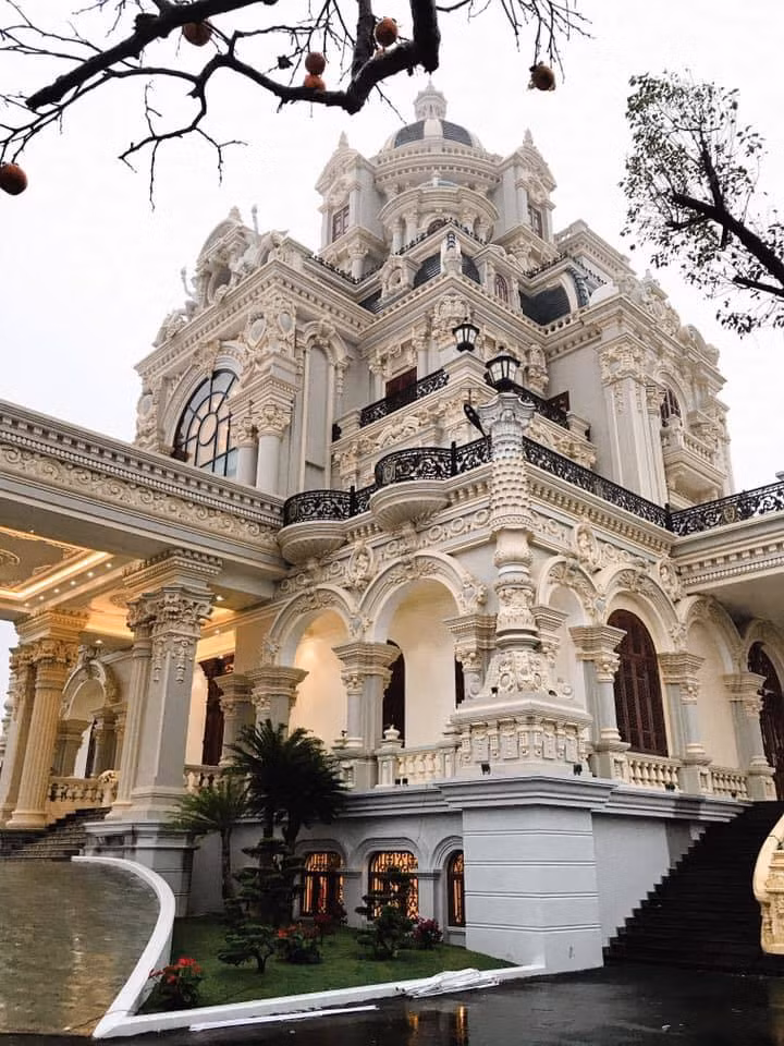 Ngắm cơ ngơi lộng lẫy, xa hoa của các đại gia Việt-1