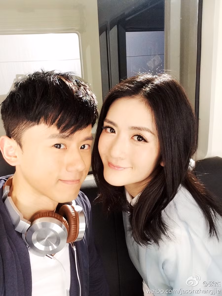 Mặc lời nguyền 7 năm, Tạ Na Trương Kiệt vẫn là cặp đôi hạnh phúc nhất Cbiz thời điểm hiện tại