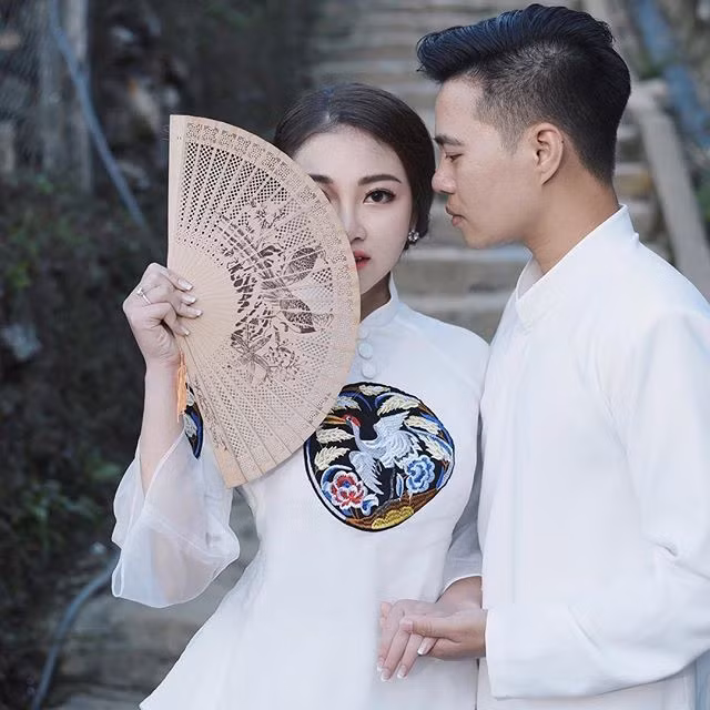 Co dau Nam Dinh: Sau dam cuoi, ban be moi biet la tieu thu nha giau hinh anh 1