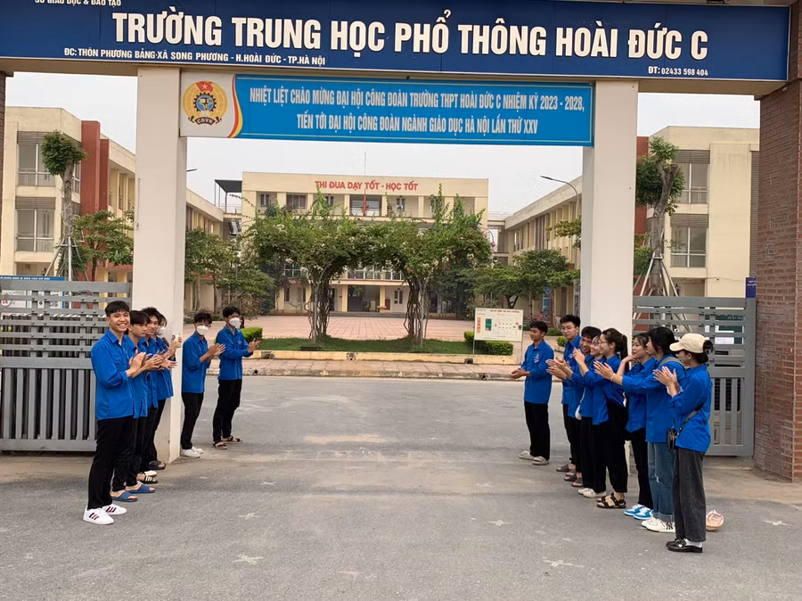 Điểm thi Trường THPT Hoài Đức C có 16 phòng thi.