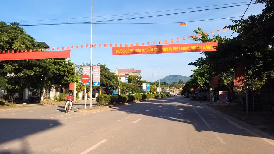 Mường Nhé đang dần "thay da, đổi thịt" Mường Nhé đang dần "thay da, đổi thịt"