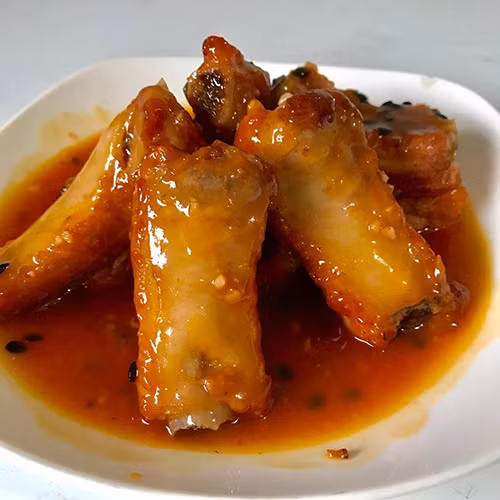Đổi món với sườn sốt chanh leo vừa ngon vừa đẹp ảnh 2 Sườn sốt chanh leo vừa đẹp vừa ngon - 1