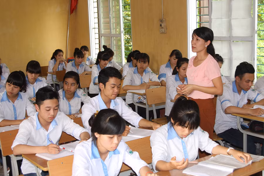 Trong giờ Ngữ văn tại Trường THPT Long Châu Sa 3 (Phú Thọ). Ảnh: Trung Toàn