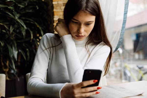Âm mưu đê hèn của người chồng ngày nào cũng đưa con đến nhà bố mẹ ăn uống
