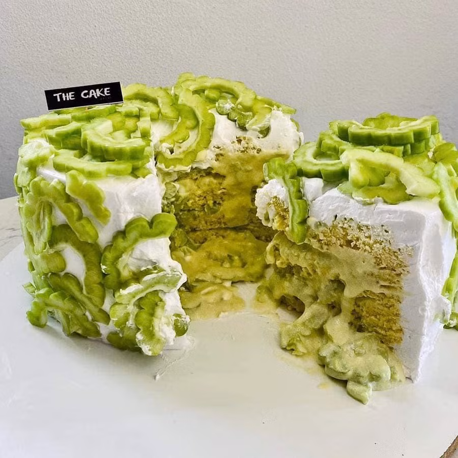Bánh kem khổ qua, ăn cho bớt khổ.