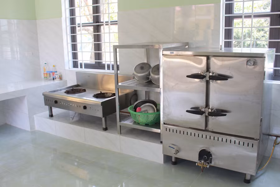 Công trình nhà bếp tại trường Tiểu học số 2 Văn Lăng, huyện Đồng Hỷ đã và đang được hoàn thiện.