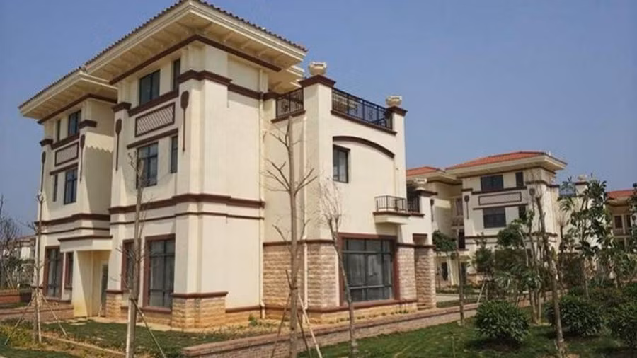 tỷ phú,Trung Quốc,biệt thự,dân làng