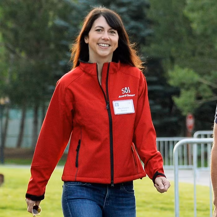 28-mackenzie-bezos