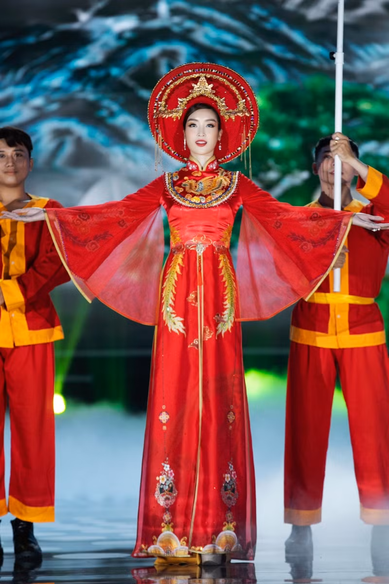 Hoa hậu Đỗ Mỹ Linh ăn chay 2 ngày để giữ sự thiền tịnh.