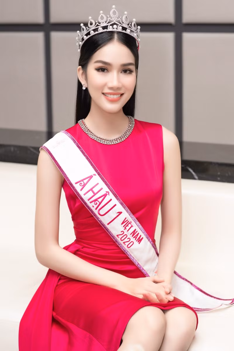 Tân Á hậu Phạm Ngọc Phương Anh có bảng thành tích đáng nể