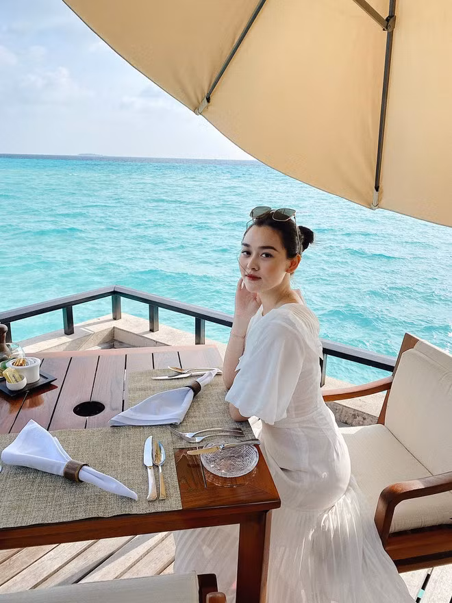 Nhan sắc ngọt ngào của cô gái trẻ tuổi đôi mươi