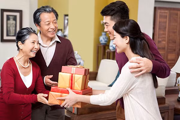 Sáng mùng 1 lỡ tay làm hỏng thứ này, nàng dâu mới sợ mất mật
