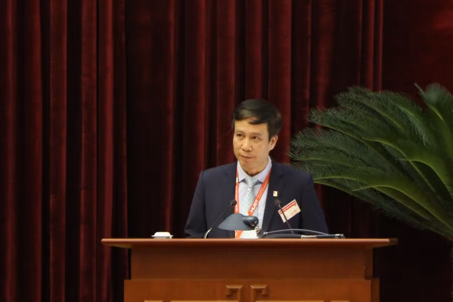 GS.TS.NGƯT Lê Anh Tuấn - Chủ tịch Hội đồng Đại học Bách khoa Hà Nội phát biểu tại buổi gặp mặt. GS.TS.NGƯT Lê Anh Tuấn - Chủ tịch Hội đồng Đại học Bách khoa Hà Nội phát biểu tại buổi gặp mặt.
