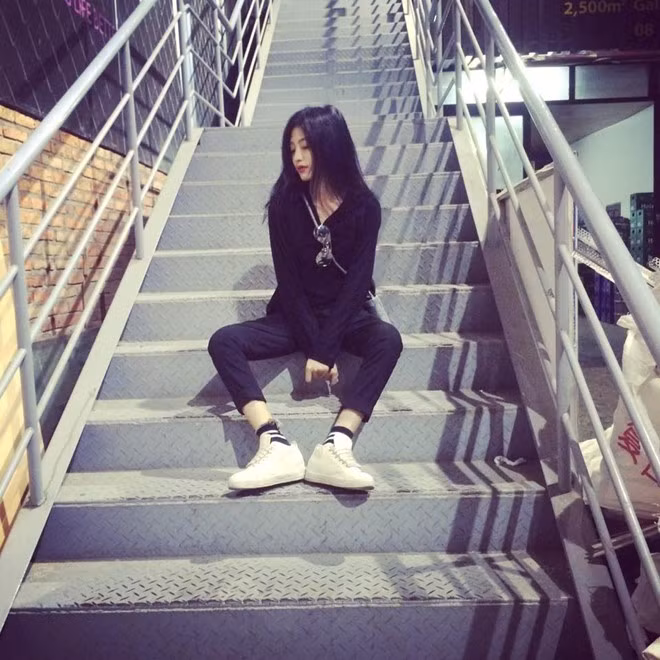 Hot girl lai Phap duoc coi nhu ban sao cua Kha Ngan hinh anh 10