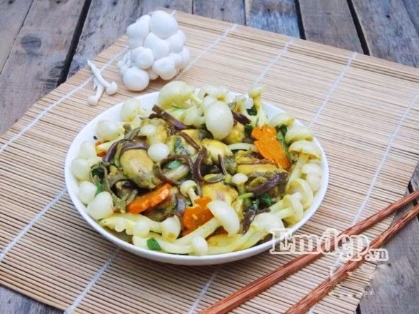 Thực đơn món ngon, Váng đậu cuộn thịt chiên, thịt bò, mực xào, cách làm