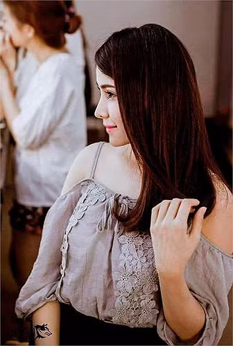 Ngoài học giỏi, Thảo còn tham gia nhiều hoạt động ngoại khóa. Ngoài học giỏi, Thảo còn tham gia nhiều hoạt động ngoại khóa.