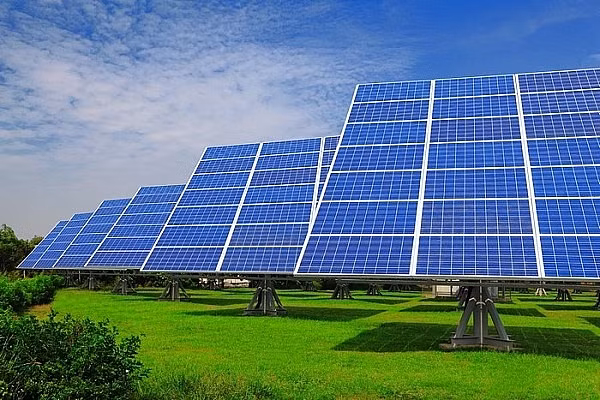 Bình Phước đầu tư trên 12.000 tỷ đồng vào điện mặt trời ảnh 1 Bình Phước đầu tư trên 12.000 tỷ đồng vào điện mặt trời ảnh 1