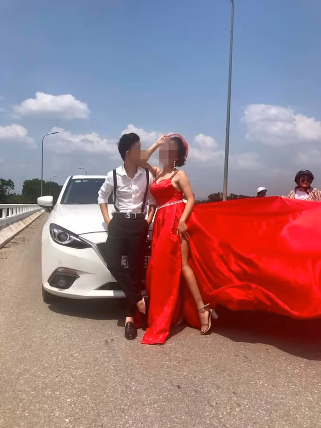 Đang đi đường thì nhận được đề nghị kỳ lạ, hành động của tài xế ô tô khiến tất cả khen ngợi - Ảnh 2. Đang đi đường thì nhận được đề nghị kỳ lạ, hành động của tài xế ô tô khiến tất cả khen ngợi - Ảnh 2.