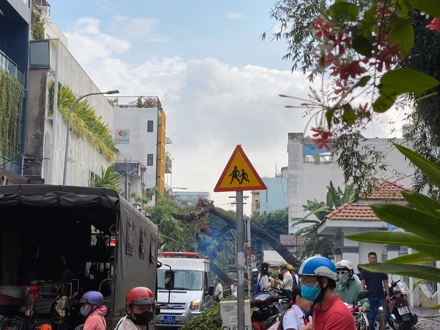 Vụ việc khiến 6 người bị thương. Vụ việc khiến 6 người bị thương.