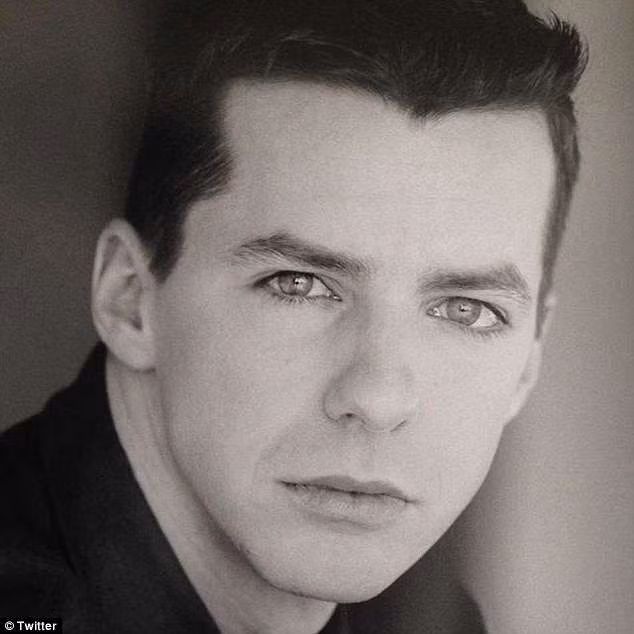  Sean Hayes 