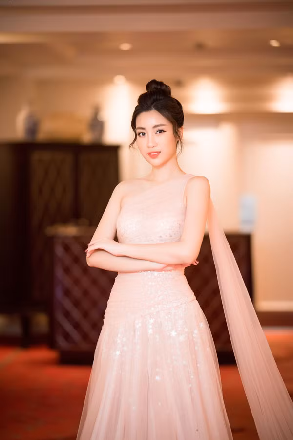 Đỗ Mỹ Linh - 1