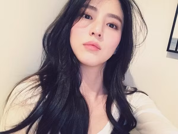 Lộ diện "tiểu mỹ nhân" sở hữu nhan sắc đẹp lấn át Song Hye Kyo ảnh 2