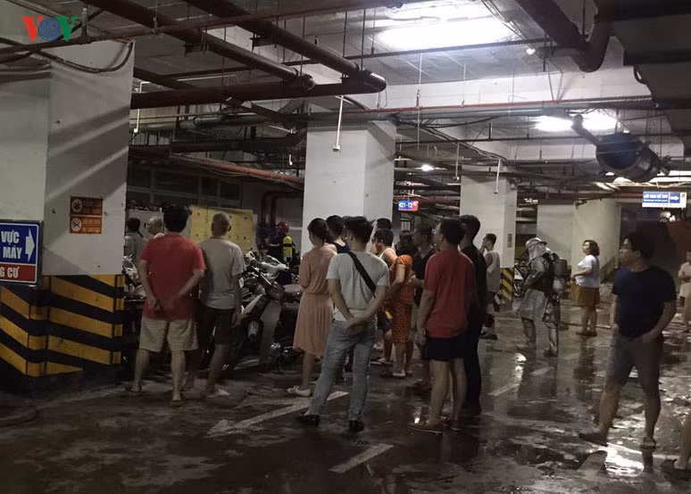cháy tại tầm hầm chung cư cao cấp hapulico, người dân bị bưng bít thông tin? hình 5 chay tai tam ham chung cu cao cap hapulico, nguoi dan bi bung bit thong tin? hinh 5