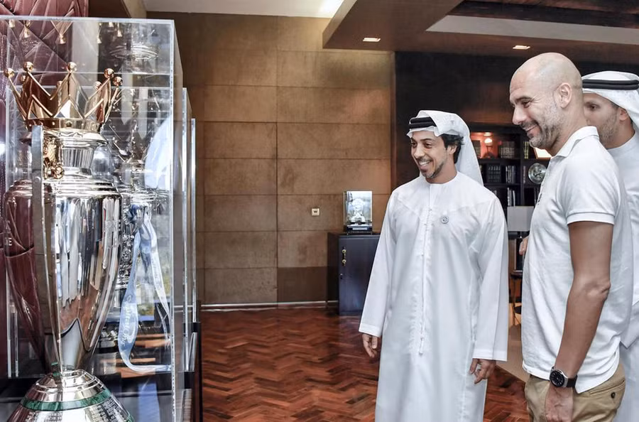 Tỷ phú Sheikh Mansour: Giấc mơ có thật của Man City