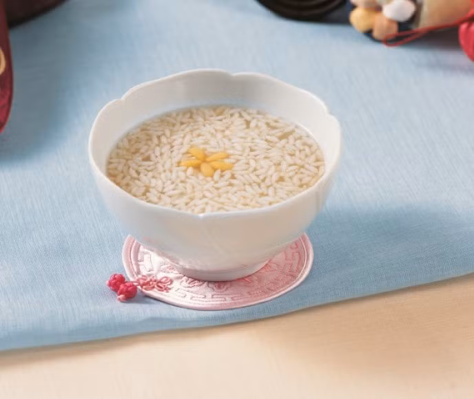 Khám phá mâm cỗ đầu năm mới của người Hàn Quốc: hấp dẫn và cầu kỳ đến khó tả - Ảnh 12. Khám phá mâm cỗ đầu năm mới của người Hàn Quốc: hấp dẫn và cầu kỳ đến khó tả - Ảnh 12.