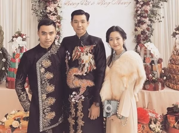 Con gái Hoa hậu Việt và đại gia: Xinh đẹp, thừa kế khối tài sản nghìn tỷ ảnh 14 Con gái Hoa hậu Việt và đại gia: Xinh đẹp, thừa kế khối tài sản nghìn tỷ ảnh 14