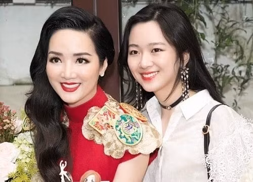 Con gái Hoa hậu Việt và đại gia: Xinh đẹp, thừa kế khối tài sản nghìn tỷ ảnh 2 Con gái Hoa hậu Việt và đại gia: Xinh đẹp, thừa kế khối tài sản nghìn tỷ ảnh 2
