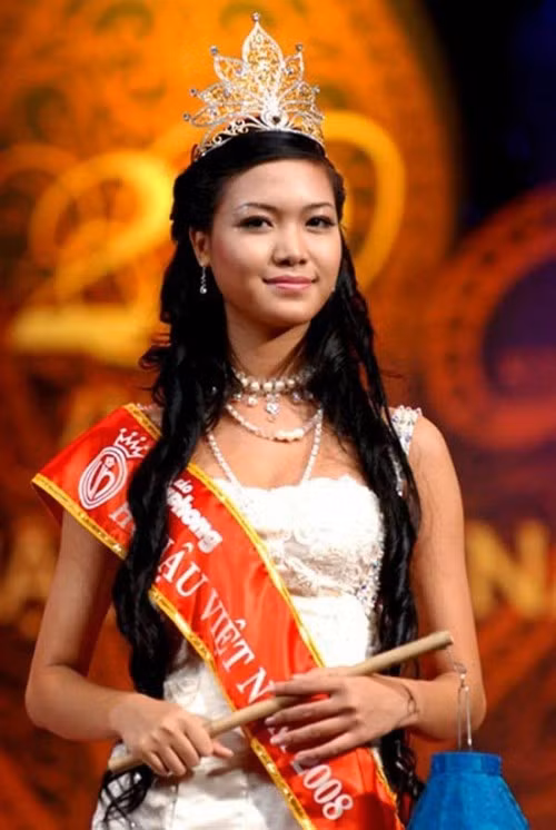 Hoa hậu Thùy Dung xuất hiện với nhan sắc không tỳ vết sau 11 năm đăng quang - Ảnh 5