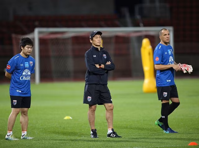 HLV Akira Nishino đột ngột khen cầu thủ Thái có chất lượng rất cao, ngay trước khi Thái Lan tái đấu đội tuyển Việt Nam