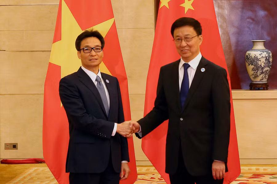 Phó Thủ tướng Vũ Đức Đam và Phó Thủ tướng Trung Quốc Hàn Chính. Ảnh: VGP/Đình Nam Phó Thủ tướng Vũ Đức Đam và Phó Thủ tướng Trung Quốc Hàn Chính. Ảnh: VGP/Đình Nam