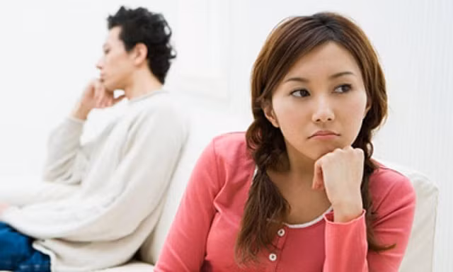 Đêm cuối năm, vợ đoảng nói cùng chồng