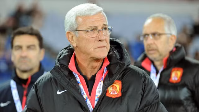 Đồng nghiệp của ông Hiddink, đang dẫn dắt đội tuyền quốc gia Trung Quốc, ông Lippi, là bậc thầy trong việc khiêu khích giới chủ sa thải mình, nếu cảm thấy "khó ở", rồi nhận tiền đền bù hợp đồng ở mức cao.