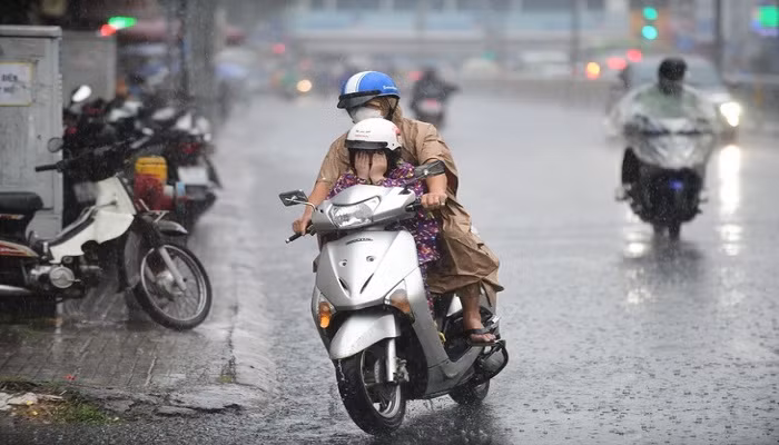 Thời tiết hôm nay Bắc Bộ mưa dông gián đoạn, Nam Bộ mưa rào