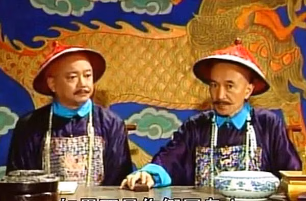 Đối thủ lớn nhất của Hòa Thân không phải là Lưu gù hay Kỷ Hiểu Lam ảnh 1 TV Show - Đối thủ lớn nhất của Hoà Thân không phải là Lưu gù hay Kỷ Hiểu Lam (Hình 2).