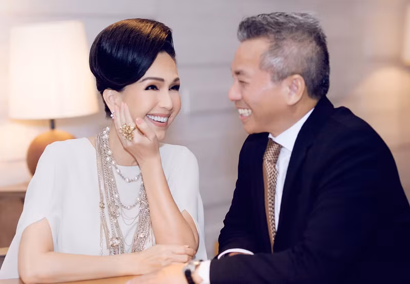 "nu hoang anh lich" diem my rang ngoi, hanh phuc ben ong xa doanh nhan hinh 7