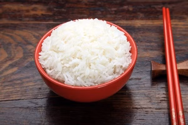 5 sai lầm chết người khi ăn cơm, rất nhiều người Việt mắc phải, đặc biệt là cái số 3-2
