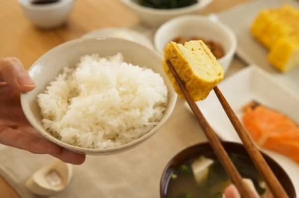 5 sai lầm chết người khi ăn cơm, rất nhiều người Việt mắc phải, đặc biệt là cái số 3-1