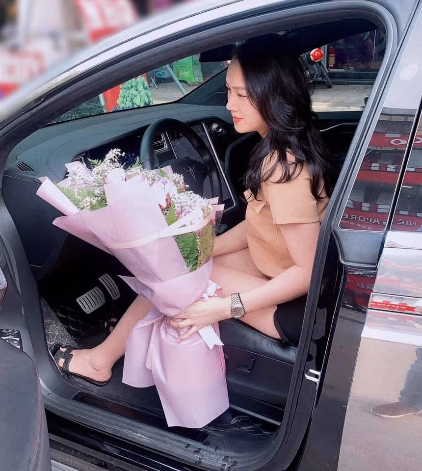 Thiếu gia trong đoàn siêu xe 330 tỷ cùng Cường ĐôLa, lấy vợ siêu mẫu giàu cỡ nào? hình ảnh 16 thieu gia trong doan sieu xe 330 ty cung cuong dola, lay vo sieu mau giau co nao? hinh anh 16