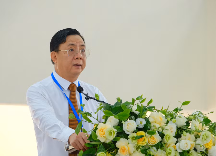 Ông Đặng Xuân Trường, Ủy viên Ban thường vụ tỉnh ủy, Phó Chủ tịch Thường trực UBND tỉnh Thái Nguyên phát biểu khai mạc chương trình.