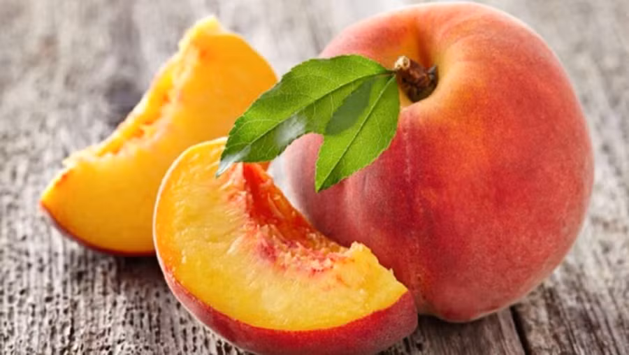 Đào giàu vitamin A và beta-carotene nên rất tốt cho mắt. (Ảnh: ITN) Đào giàu vitamin A và beta-carotene nên rất tốt cho mắt. (Ảnh: ITN)