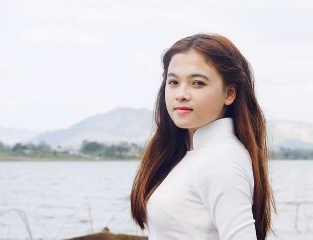 Cô gái mắc bệnh ung thư và hành trình 10 năm đi tìm bục giảng - 1
